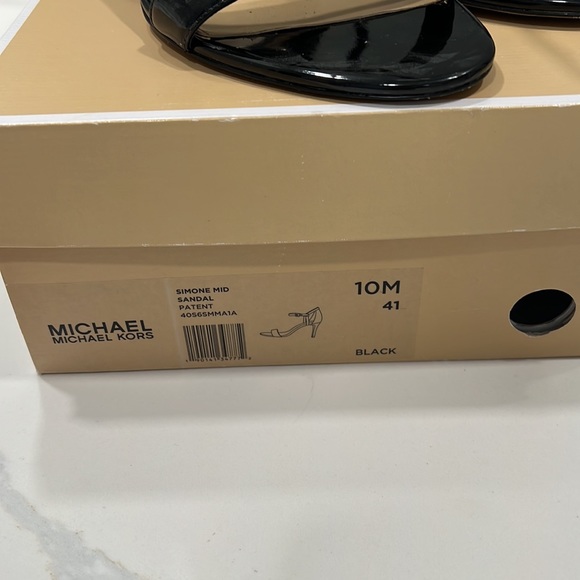 MK Simone Mid Sandals Size 10 Black Patent Leather - Picture 3 of 4